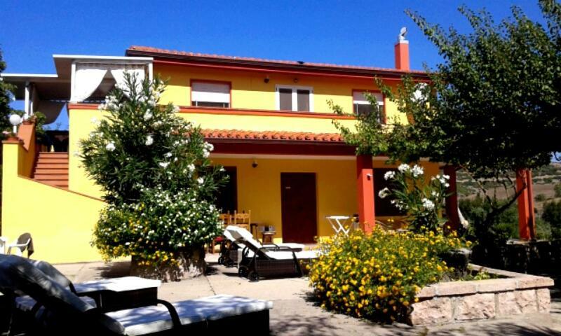 Bed & Breakfast Il Rosmarino Bosa Buitenkant foto